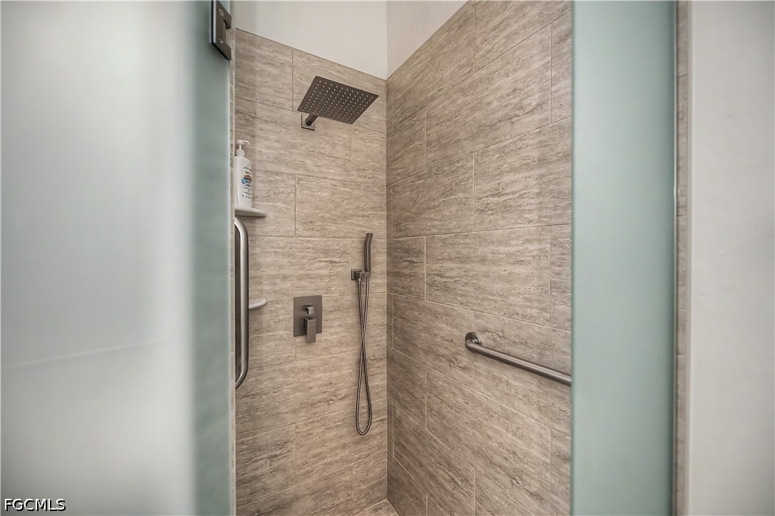 3289 Clubview Dr Property Photo 34