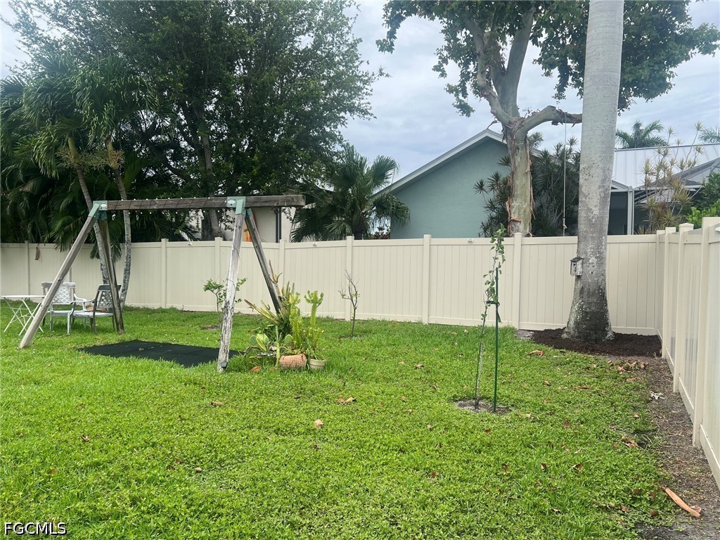 5231 Sw 27th Pl Property Photo 18