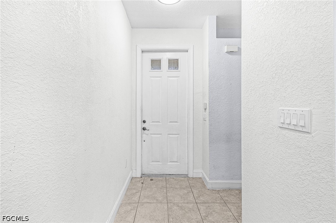 7542 Bristol Cir Property Photo 3