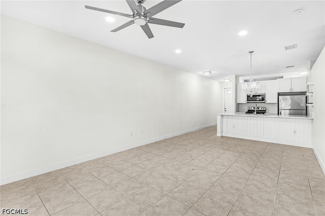 7542 Bristol Cir Property Photo 8