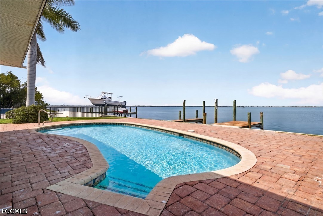 3 Bayview Blvd Property Photo 2