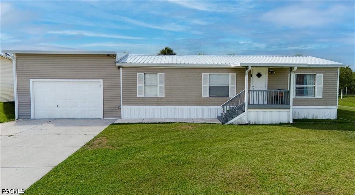 1537 Jerdik Dr Property Photo 4