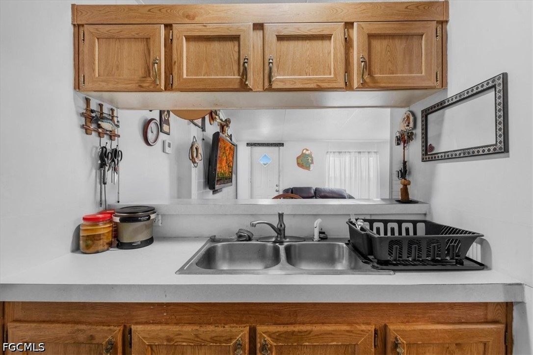 1537 Jerdik Dr Property Photo 11