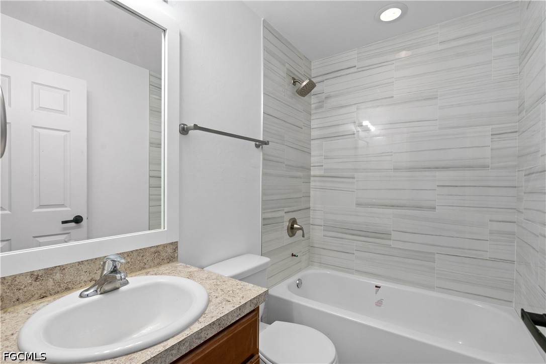 336 Ne 30th Ter Property Photo 10