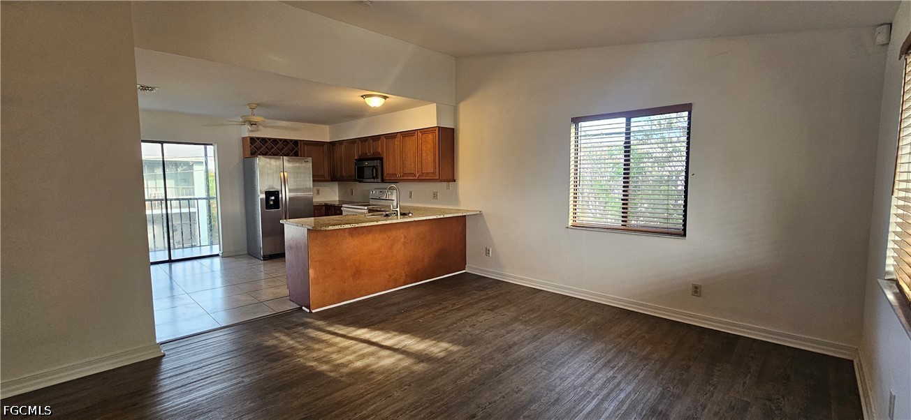 4904 Vincennes Ct 209 Property Photo 2