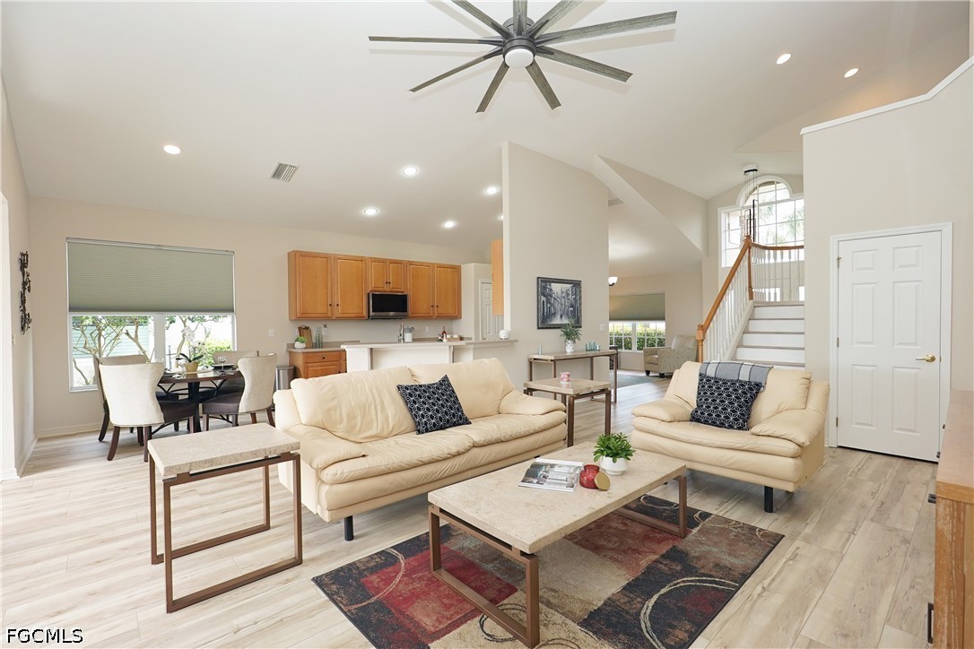 9227 Independence Way Property Photo 3