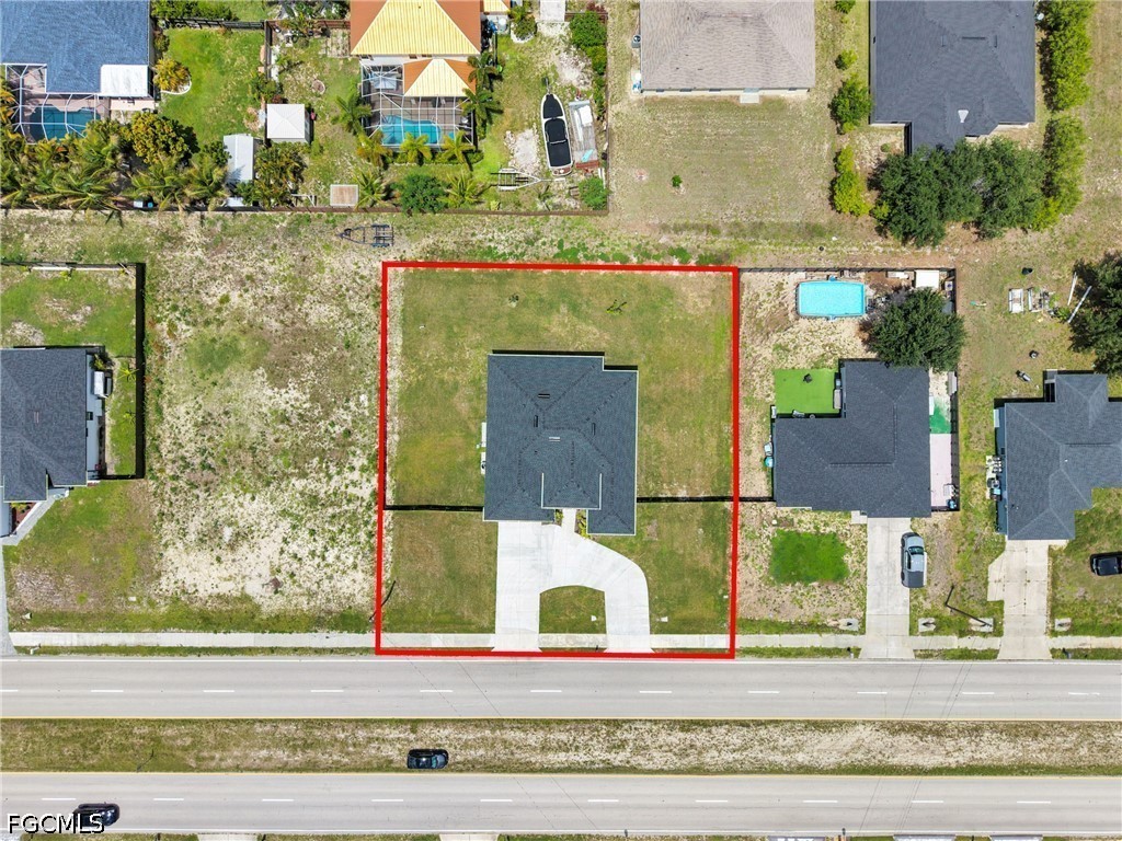 914 Chiquita Blvd N Property Photo 12