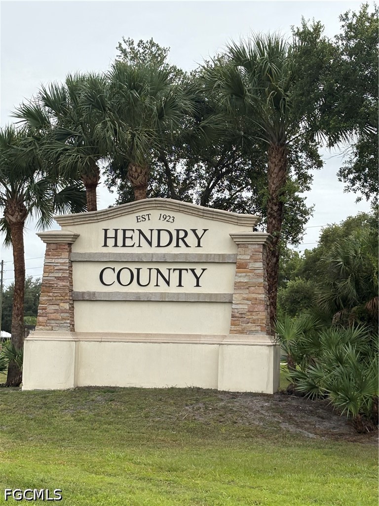 2484 Hendry Isles Blvd Property Photo 1
