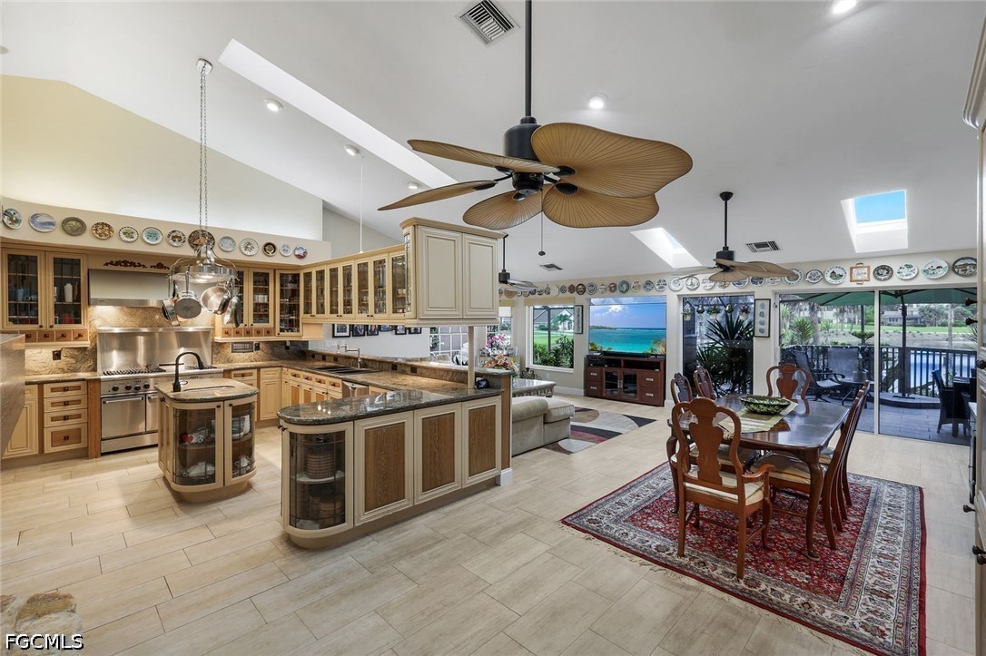 16861 Fox Den Property Photo 19
