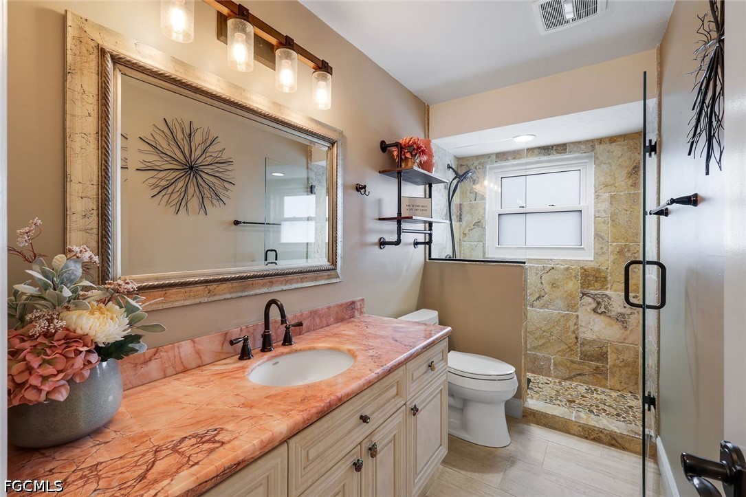 16861 Fox Den Property Photo 28