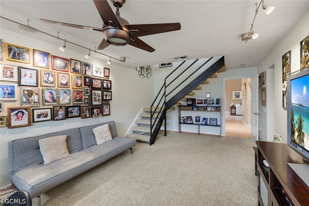 16861 Fox Den Property Photo 31
