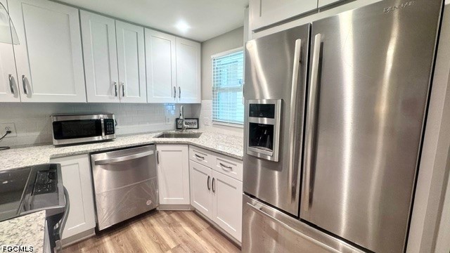 5509 Miles Standish Ln Property Photo 4