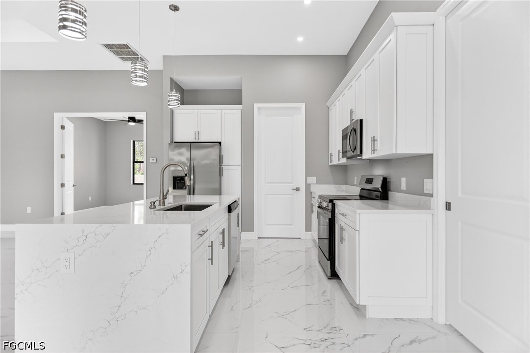 1114 Bari St E Property Photo 12