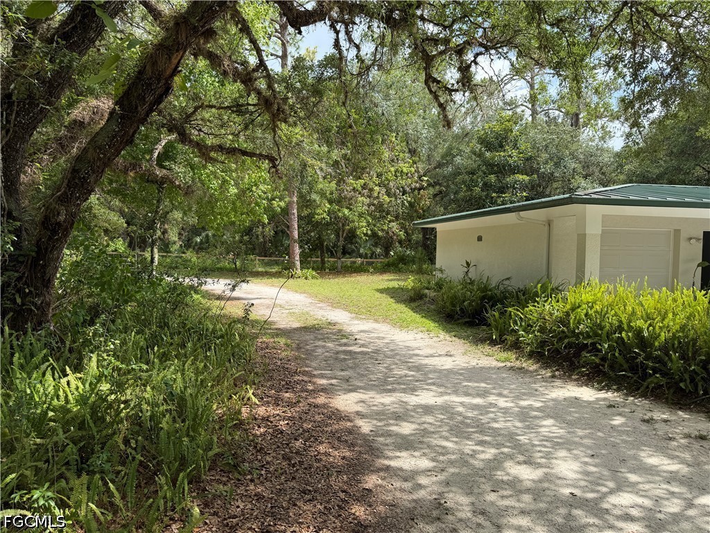 18251 Persimmon Ridge Rd Property Photo 5