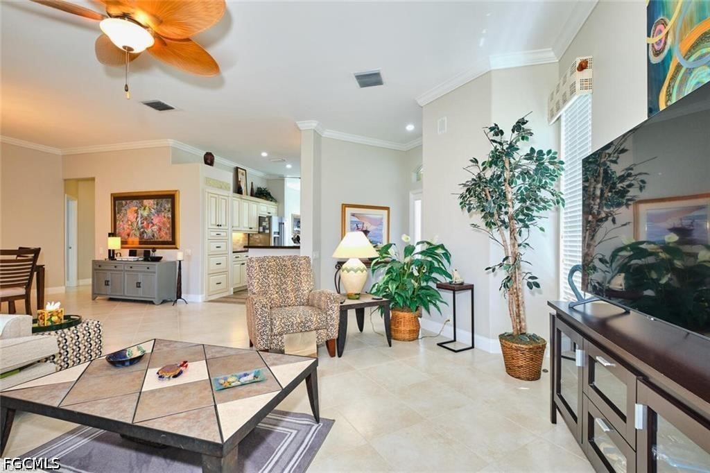 9240 Willowcrest Ct Property Photo 18