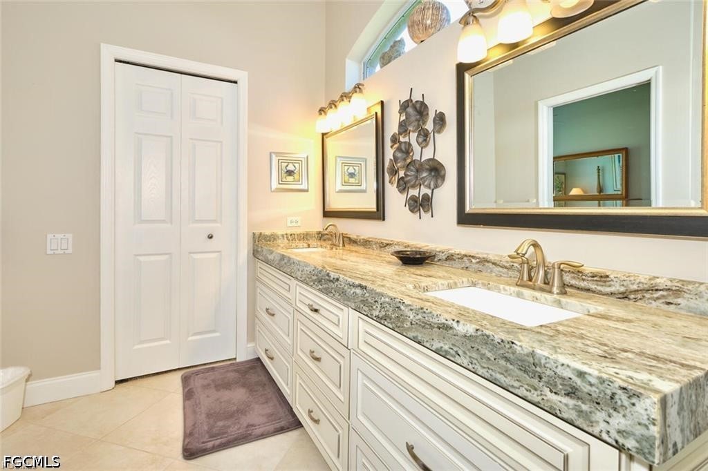 9240 Willowcrest Ct Property Photo 35