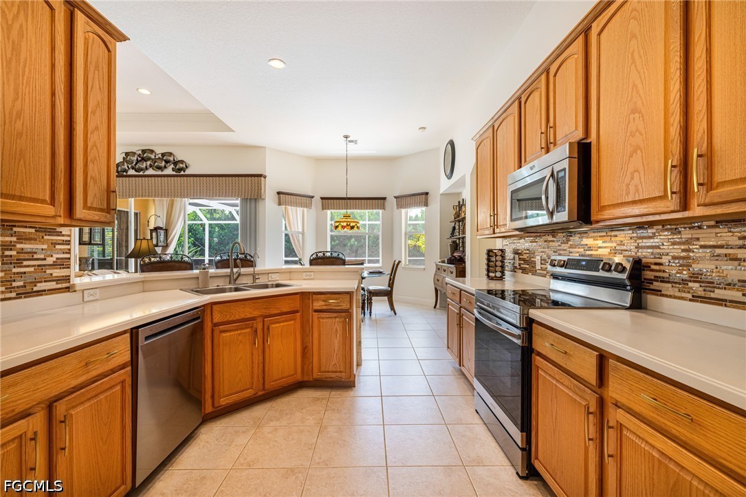 9836 Los Altos Ct Property Photo 22