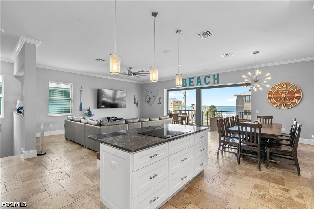 5335 Estero Blvd Property Photo 8