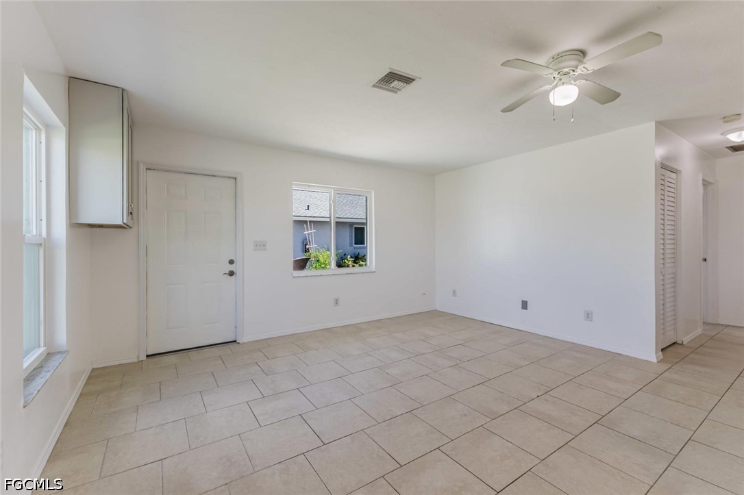 16595 Davis Rd Property Photo 18