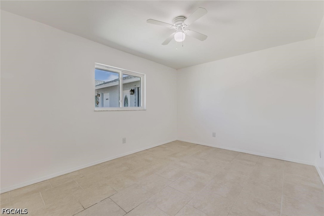 16595 Davis Rd Property Photo 23