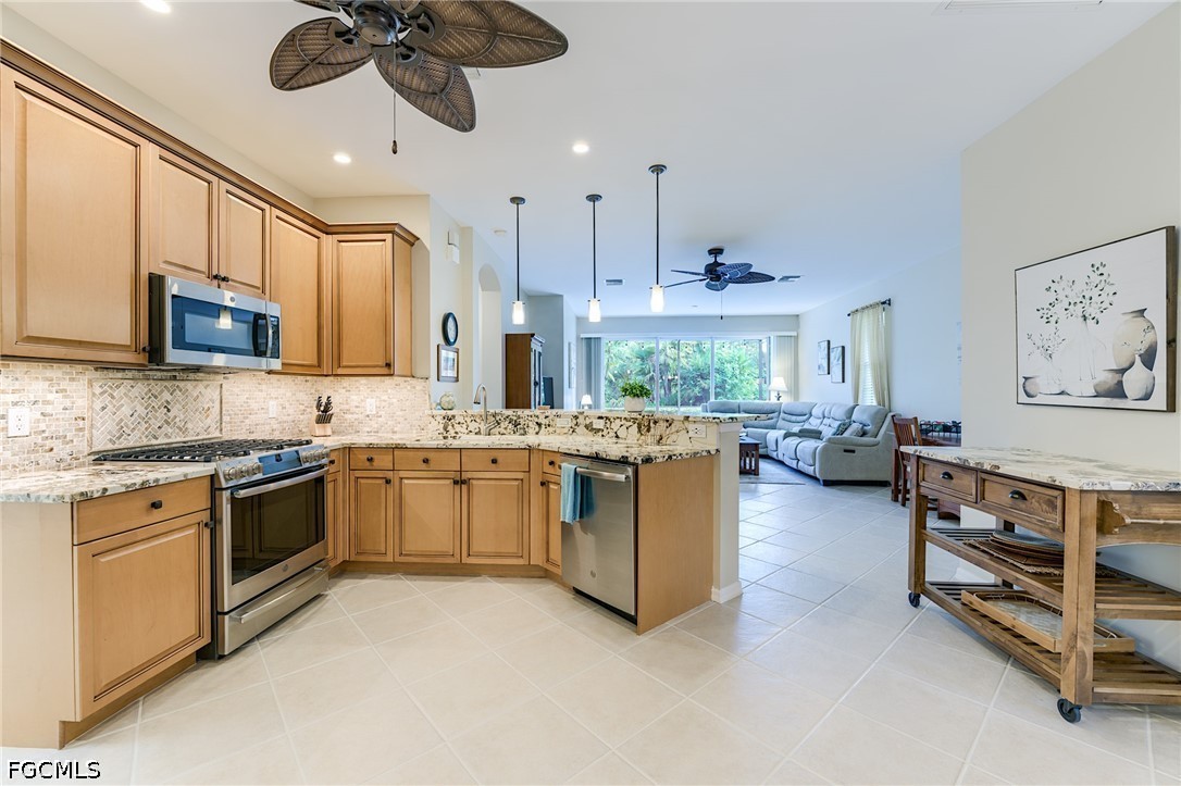 9211 Aviano Dr Property Photo 10