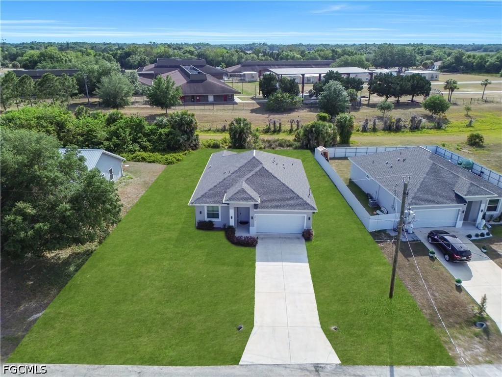 2013 Inglewood Cir Property Photo 3