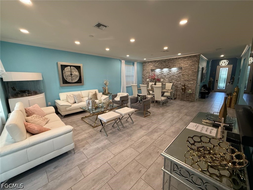 12963 Pemberton Way Property Photo 15