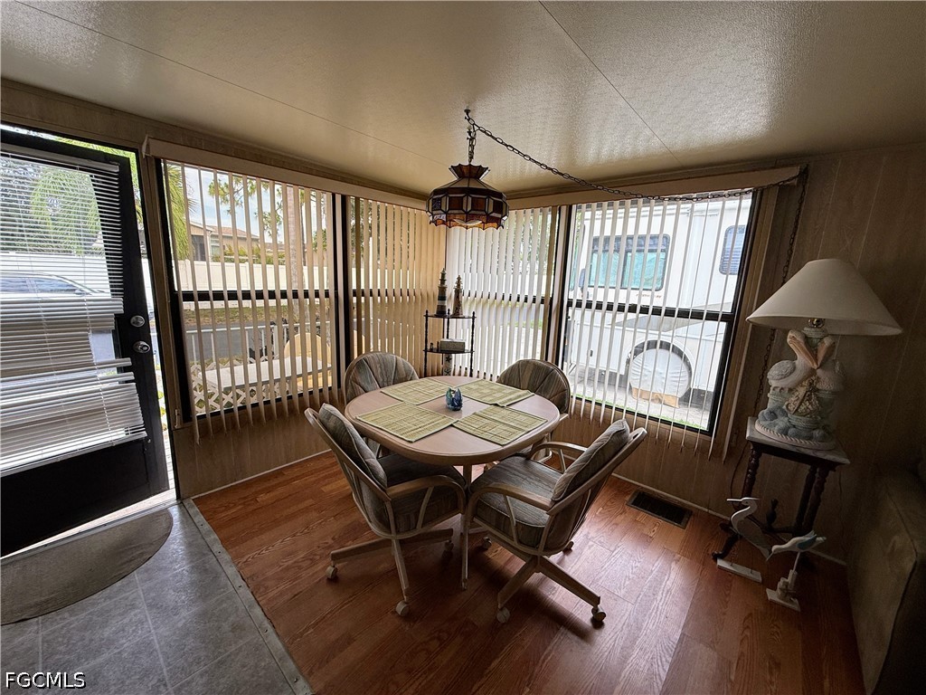 204 Sojourn Dr Property Photo 11