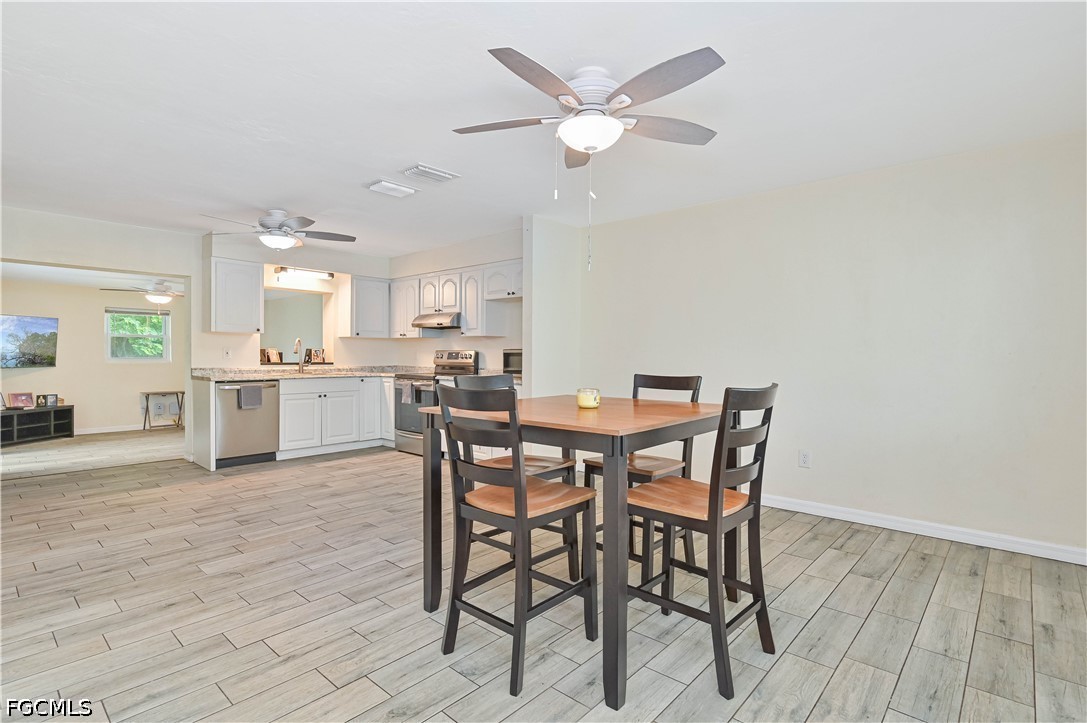 1130 Travis Ave Property Photo 3