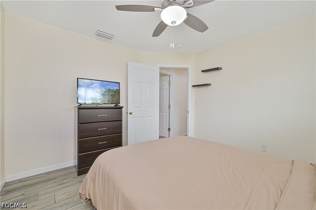 1130 Travis Ave Property Photo 12