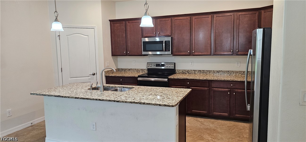 14312 Vindel Cir Property Photo 3