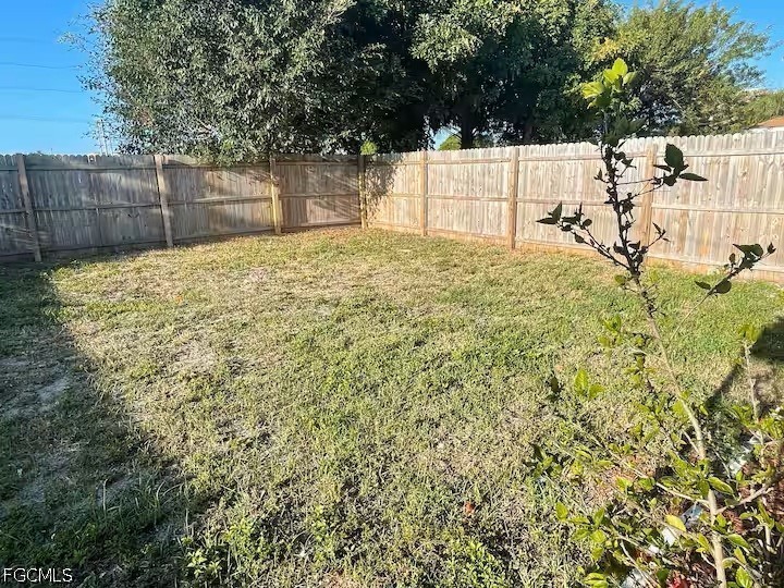712 Se 47th St Right Side Property Photo 14