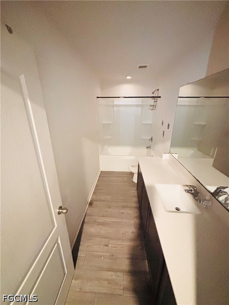 244 Loadstar St Property Photo 34