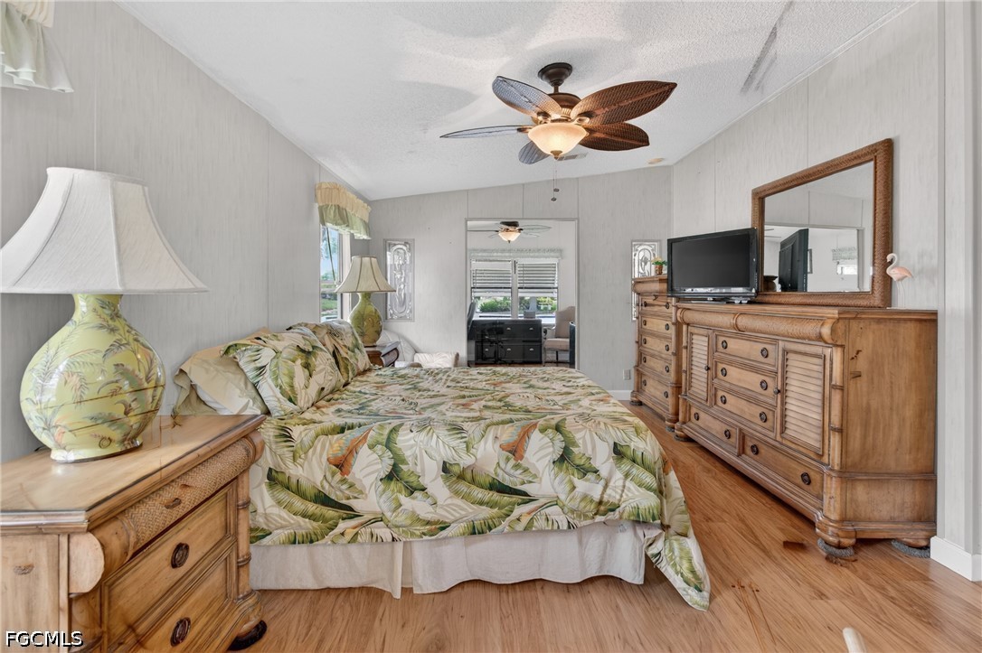 14527 Paul Revere Loop Property Photo 13