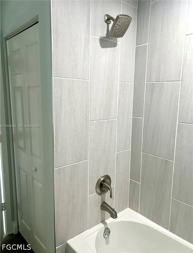 634 Royce Rd Property Photo 16