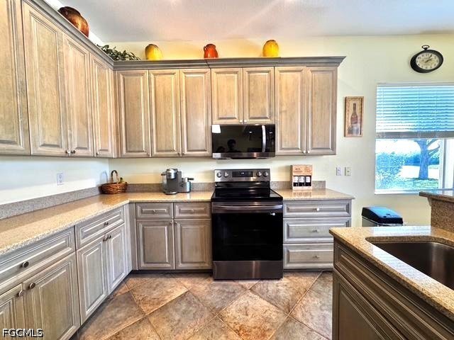 2560 Keystone Lake Dr Property Photo 15