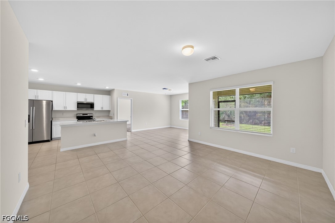 18546 Marlin Kite Ln Property Photo 6