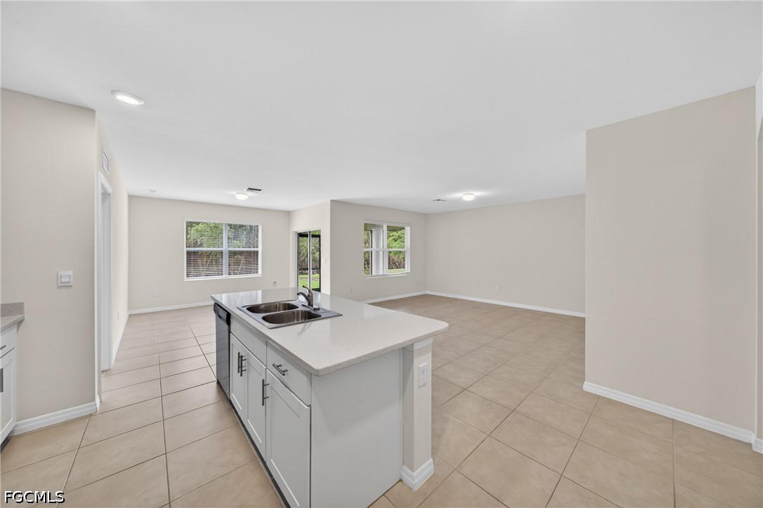 18546 Marlin Kite Ln Property Photo 12