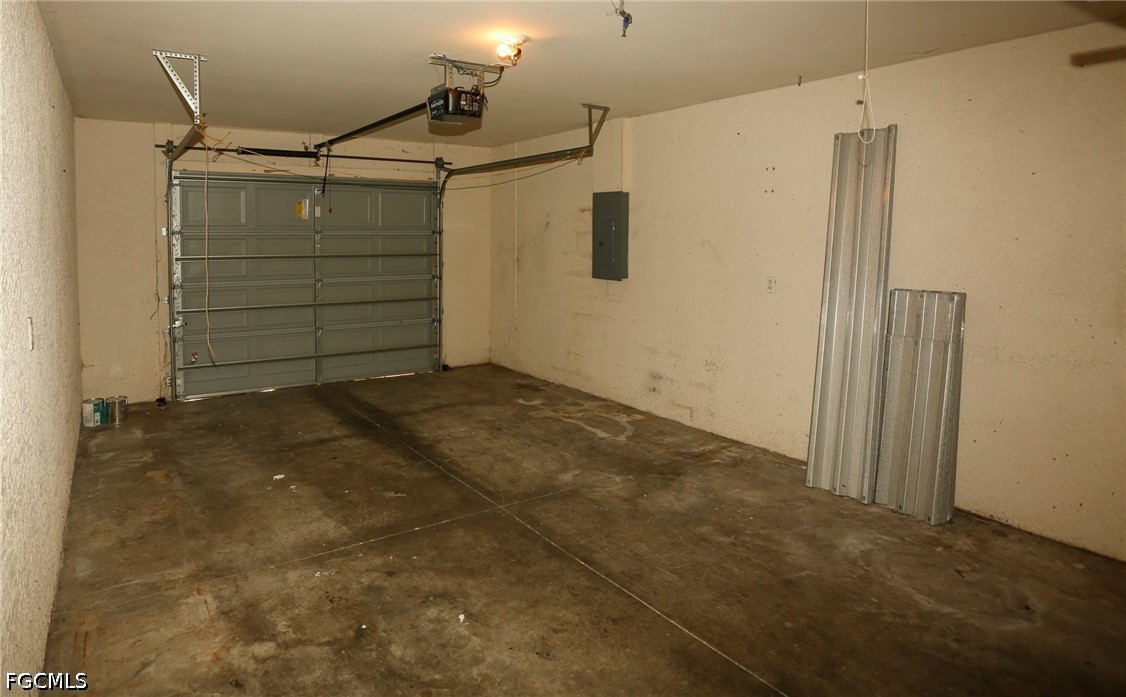 4754 Leonard Blvd S Property Photo 18