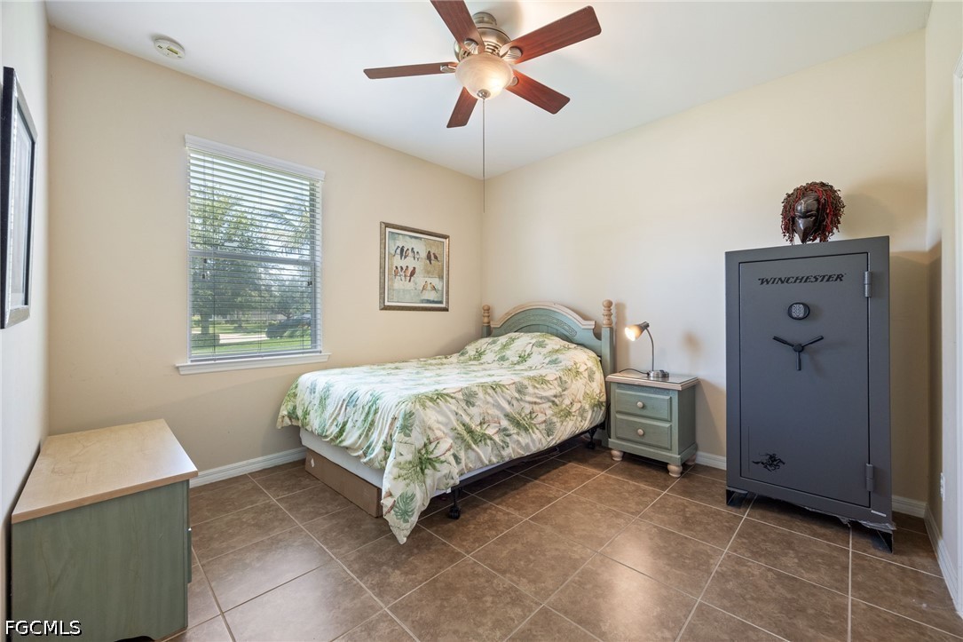2466 Ashbury Cir Property Photo 23