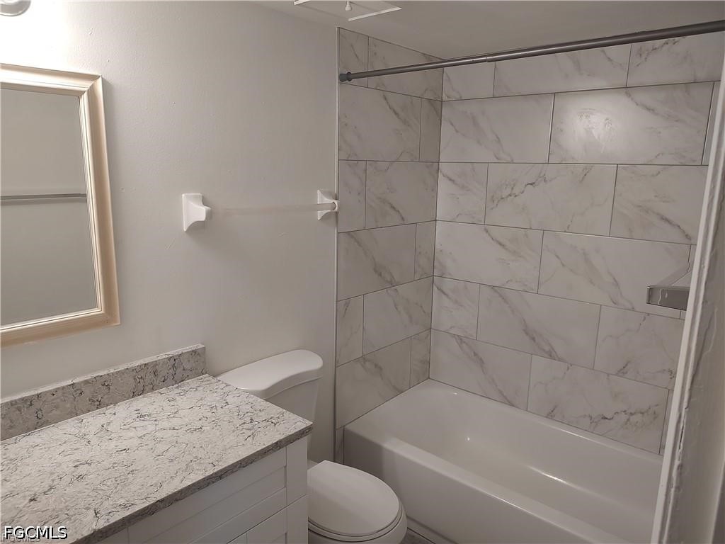 5311 Summerlin Rd 1109 Property Photo 9