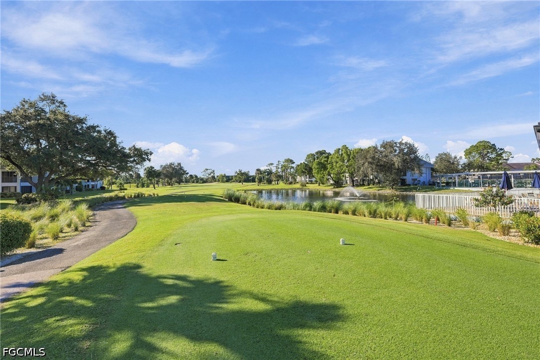 5830 Trailwinds Dr 824 Property Photo 3