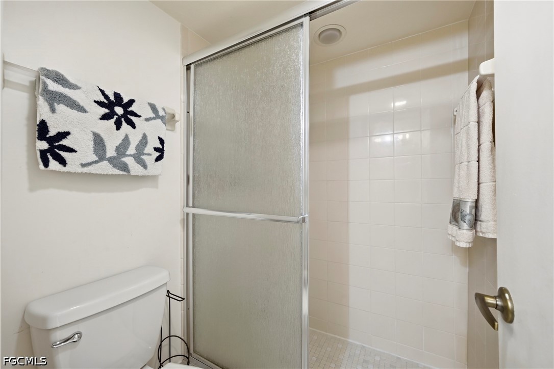 5830 Trailwinds Dr 824 Property Photo 23