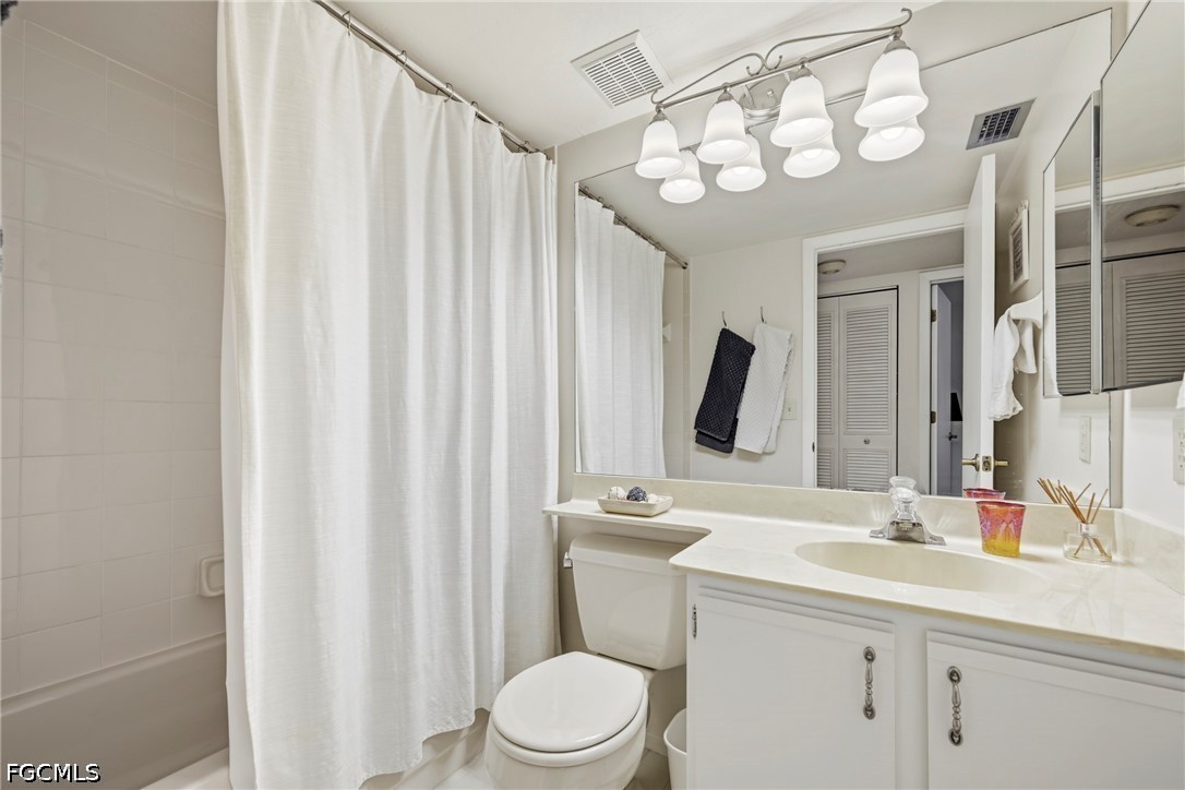 5830 Trailwinds Dr 824 Property Photo 26