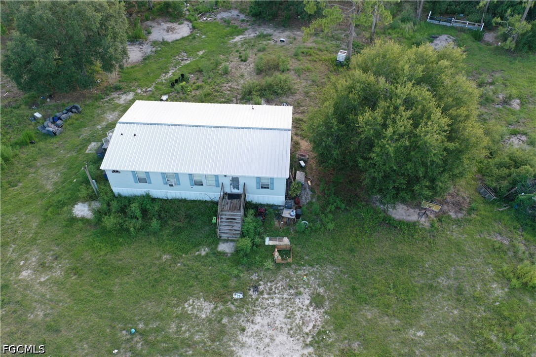 673 Evans Rd Property Photo 3