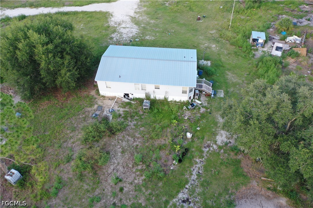 673 Evans Rd Property Photo 4