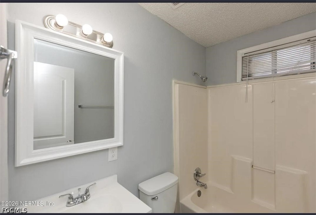 1539 Union St Property Photo 5