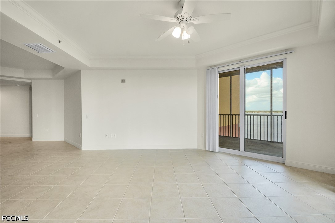 2743 1st St 1006 Property Photo 10