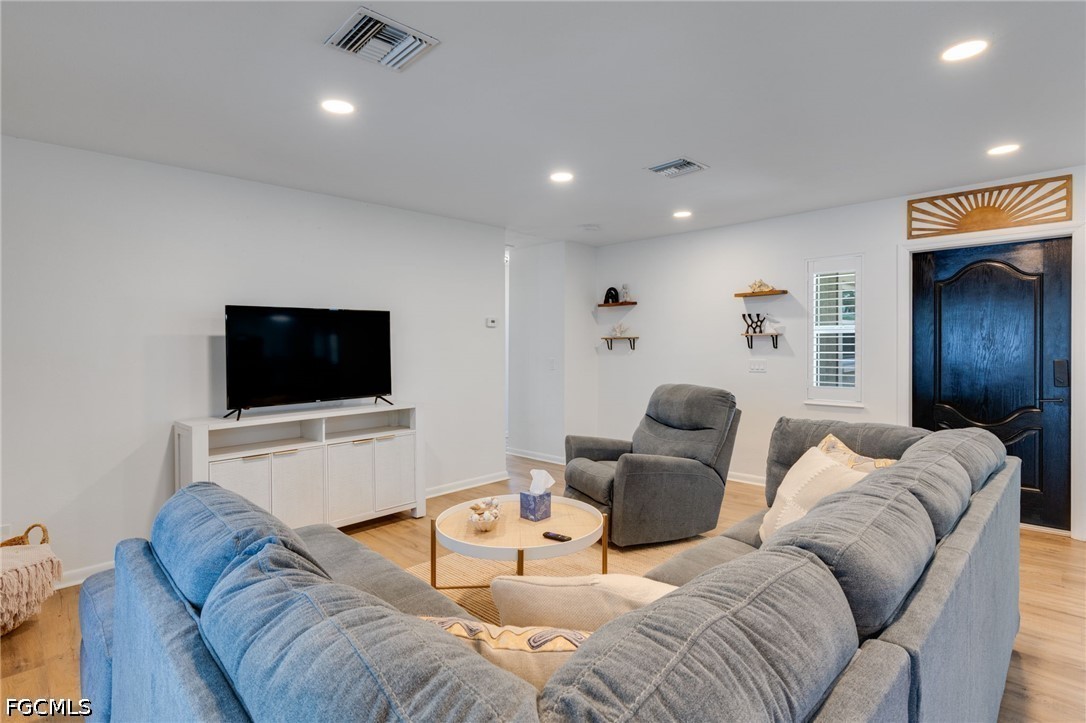 5118 York Ct Property Photo 6