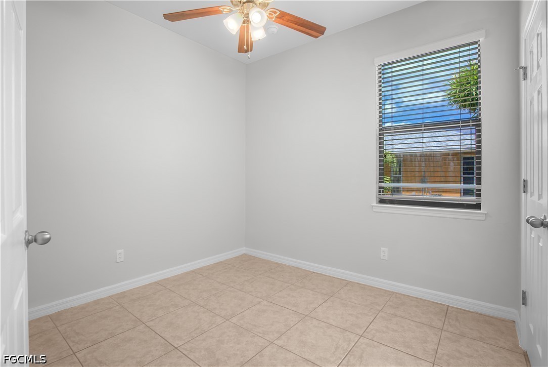 2303 Sw 21st Ter Property Photo 17